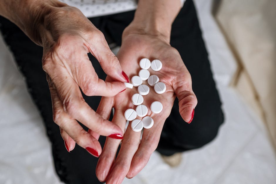  Nagellacklösungsmittel zum Entfernen von Nagellack aus Stoff