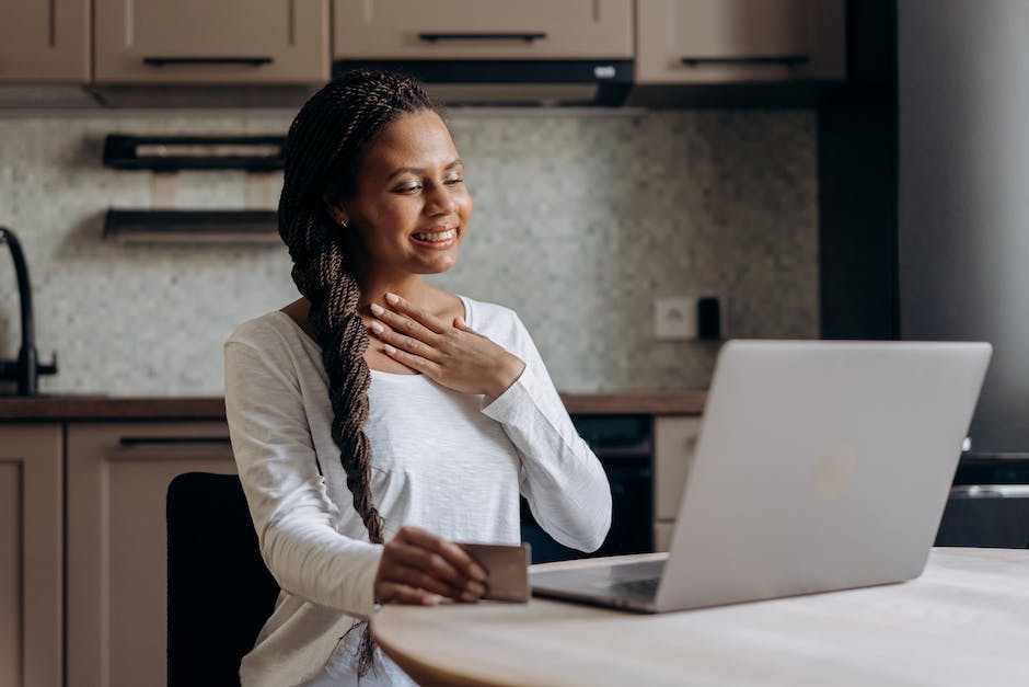 "Online Stoffe kaufen - die besten Shops"